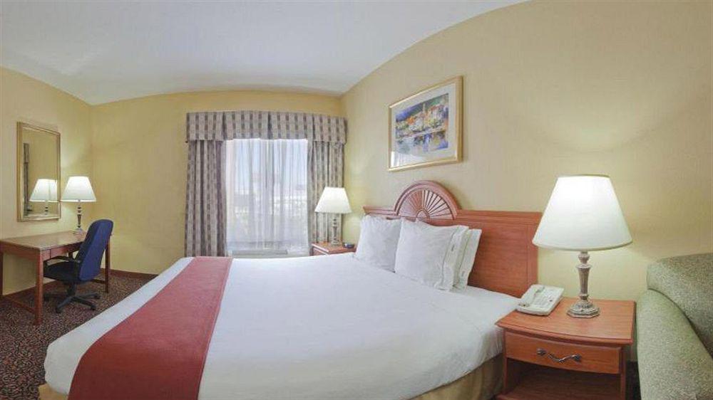 Fairfield Inn & Suites Houston Hobby Airport Екстериор снимка