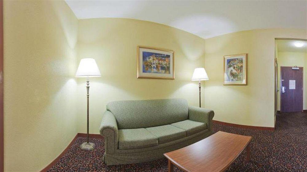 Fairfield Inn & Suites Houston Hobby Airport Екстериор снимка