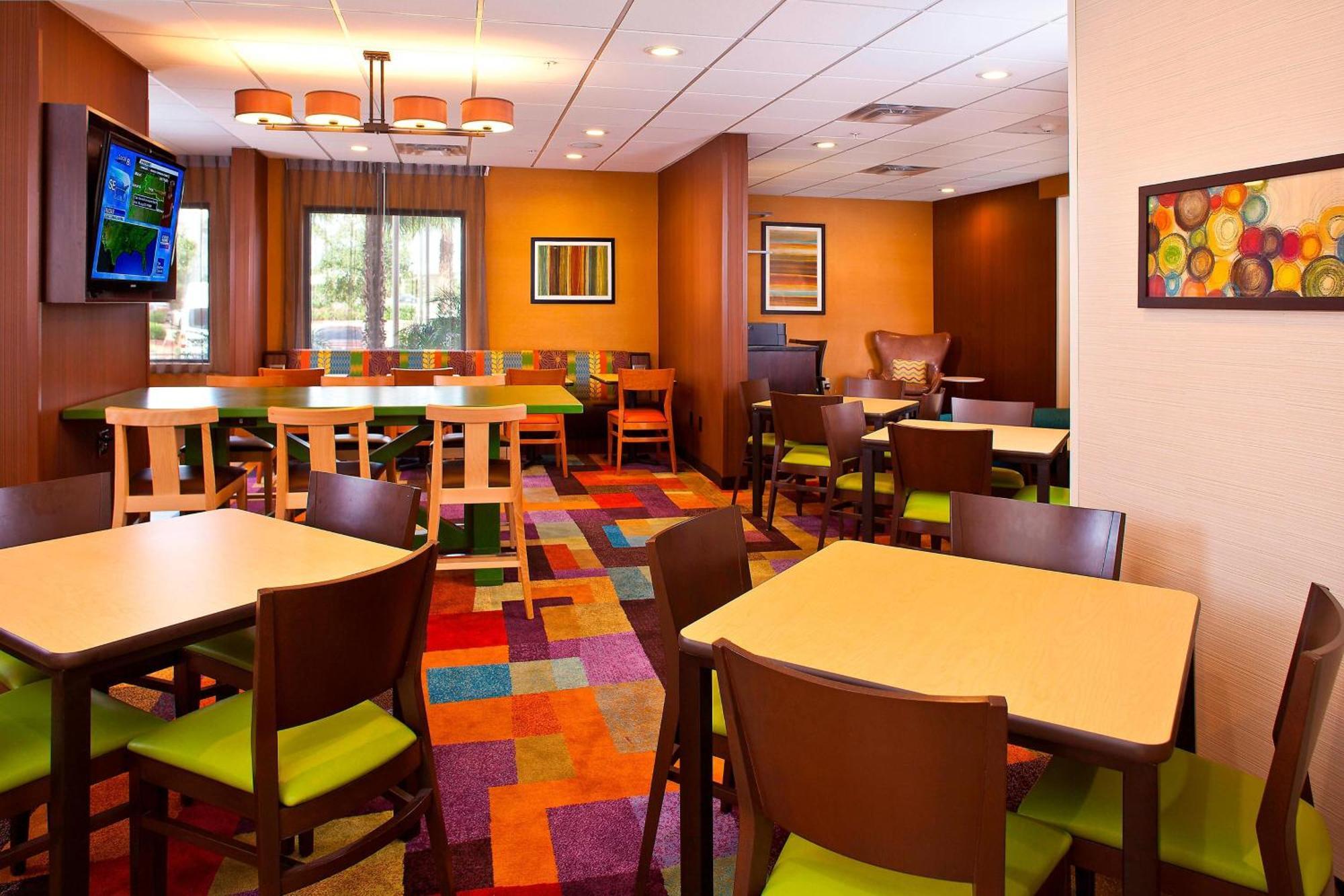 Fairfield Inn & Suites Houston Hobby Airport Екстериор снимка